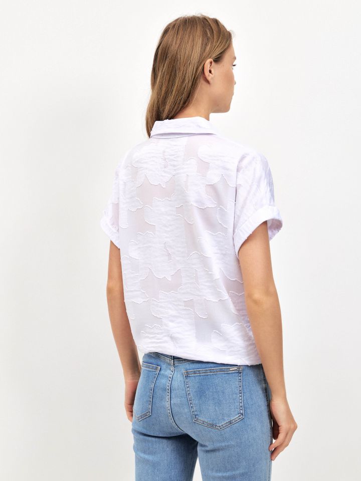 חולצה מכופתרת קשירה גקארט בצבע לבן