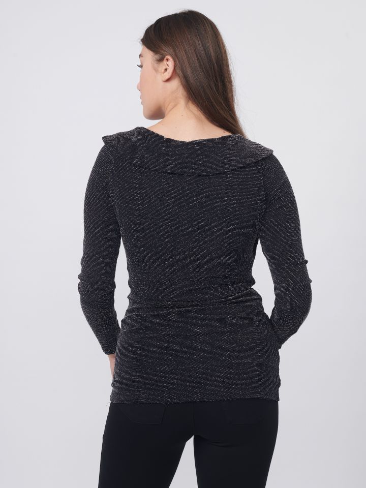 חולצה מעטפה לורקס בצבע שחור