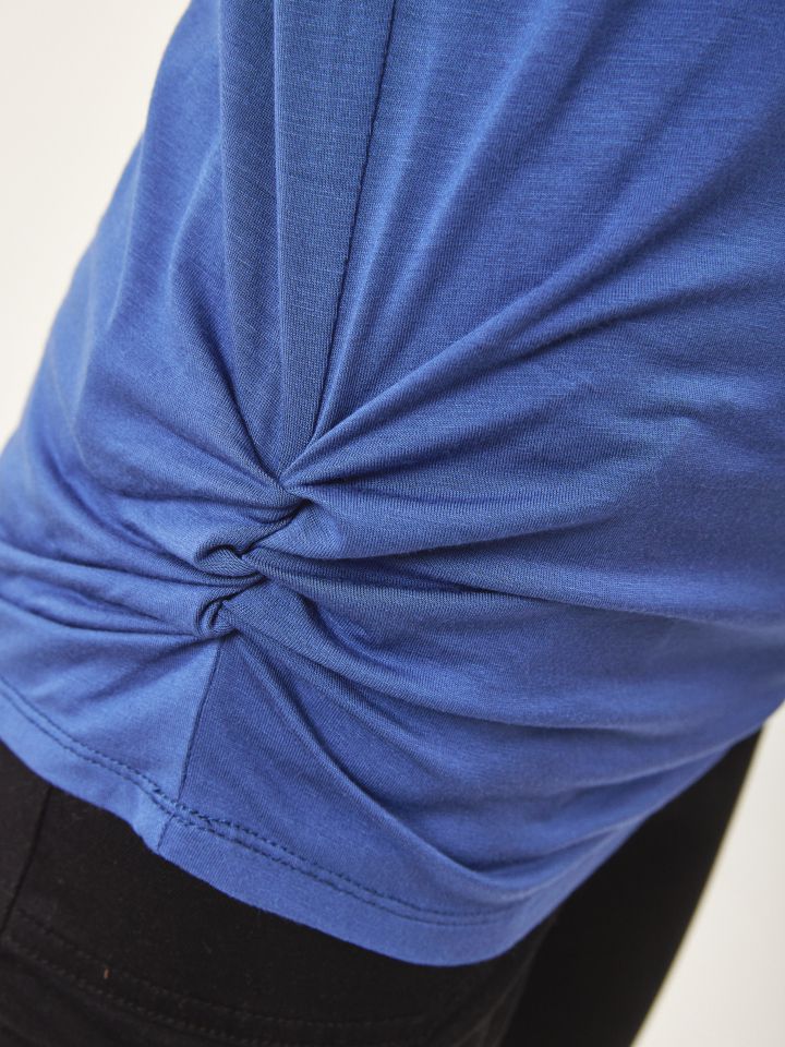 חולצה SHIRA PROMO בצבע כחול סקאי