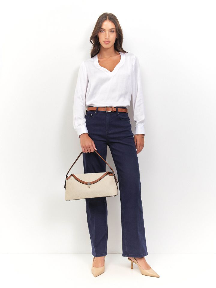 חולצה סטן פתח PROMO V בצבע לבן