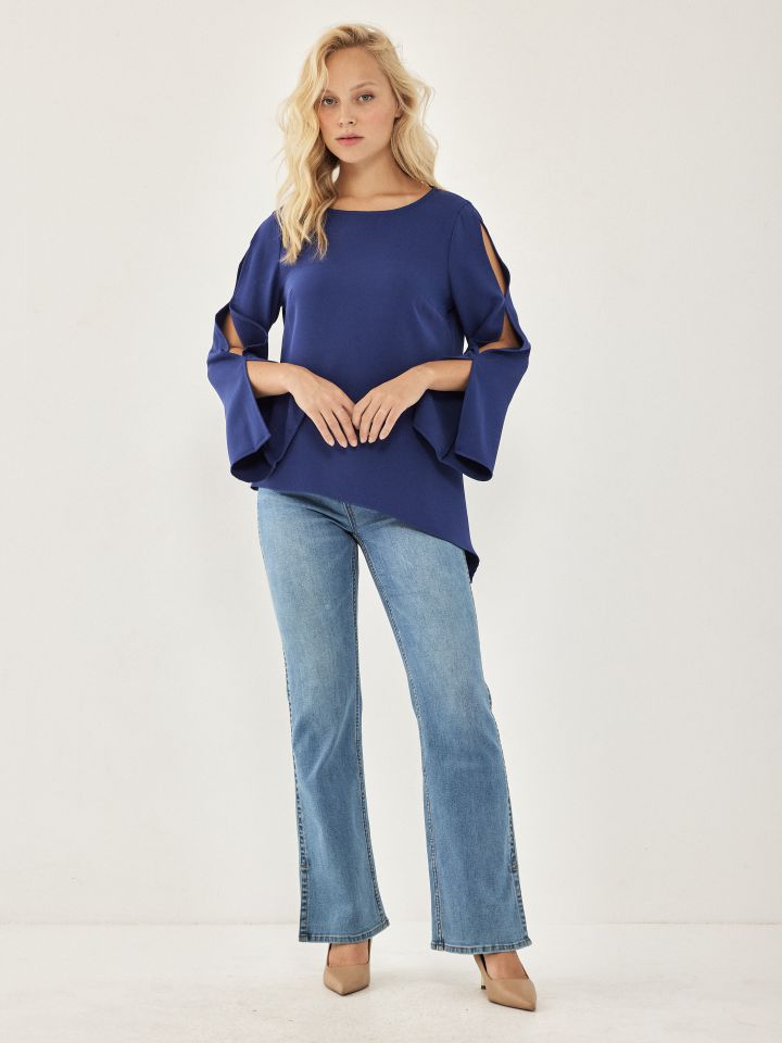 חולצה סטן צוארון שרוול ארוך בצבע כחול