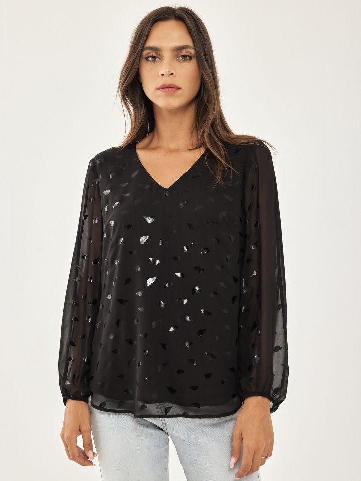 חולצה V דפוס פויל שילובים בצבע שחור