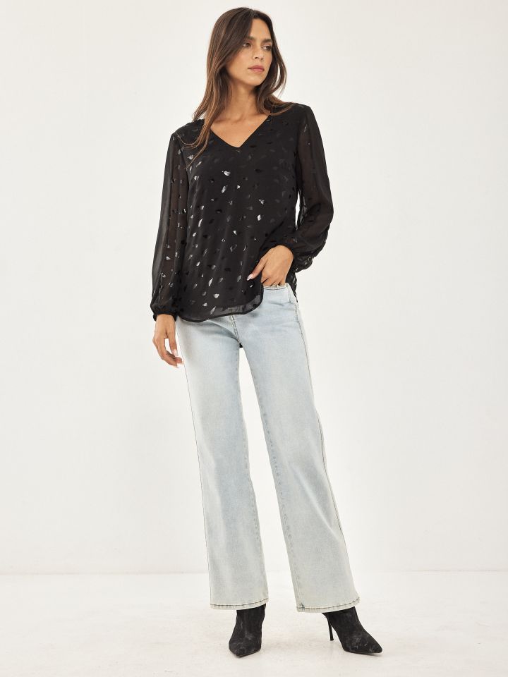 חולצה V דפוס פויל שילובים בצבע שחור