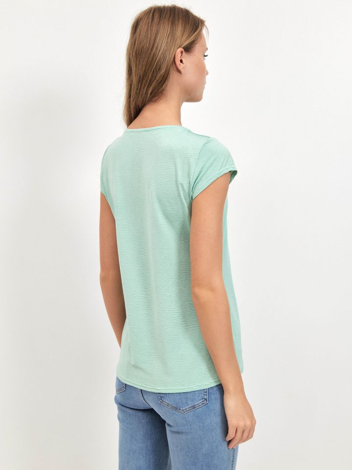 חולצה V מקומט PROMO בצבע ירוק