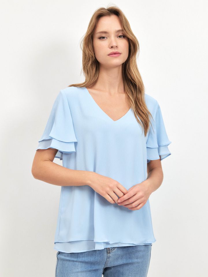 חולצה V  PROMO בצבע תכלת