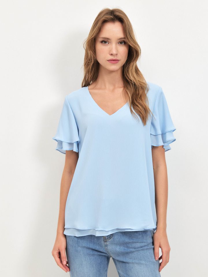 חולצה V  PROMO בצבע תכלת