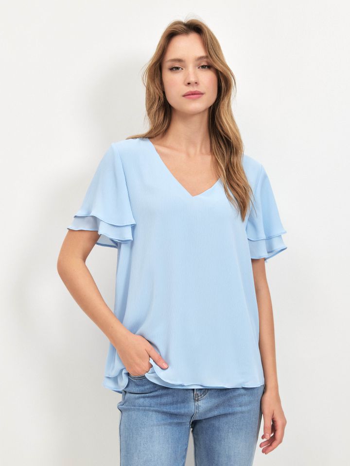 חולצה V  PROMO בצבע תכלת