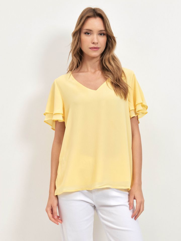 חולצה V  PROMO בצבע צהוב