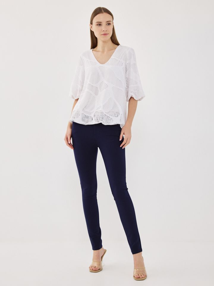 חולצה רשת בצבע לבן