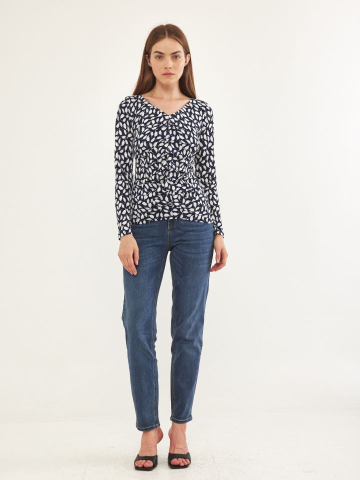 חולצה כיווצים דפוס  PROMO בצבע נייבי