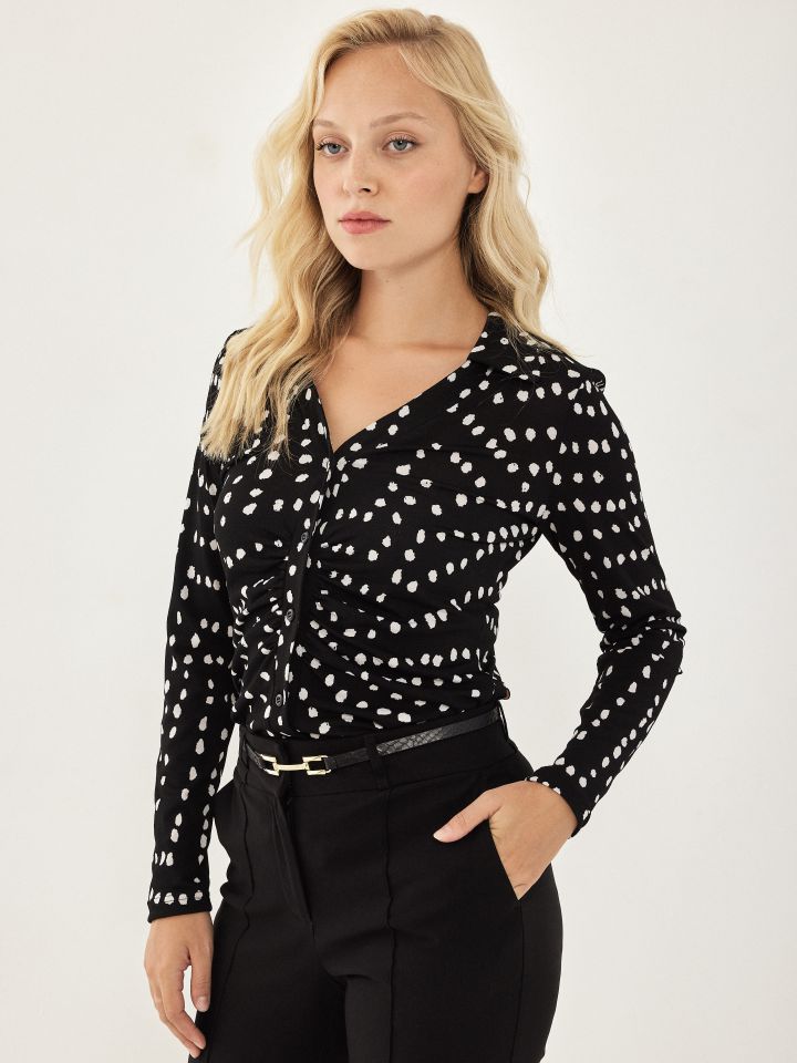 חולצה שינה דפוס שרוול ארוך בצבע שחור