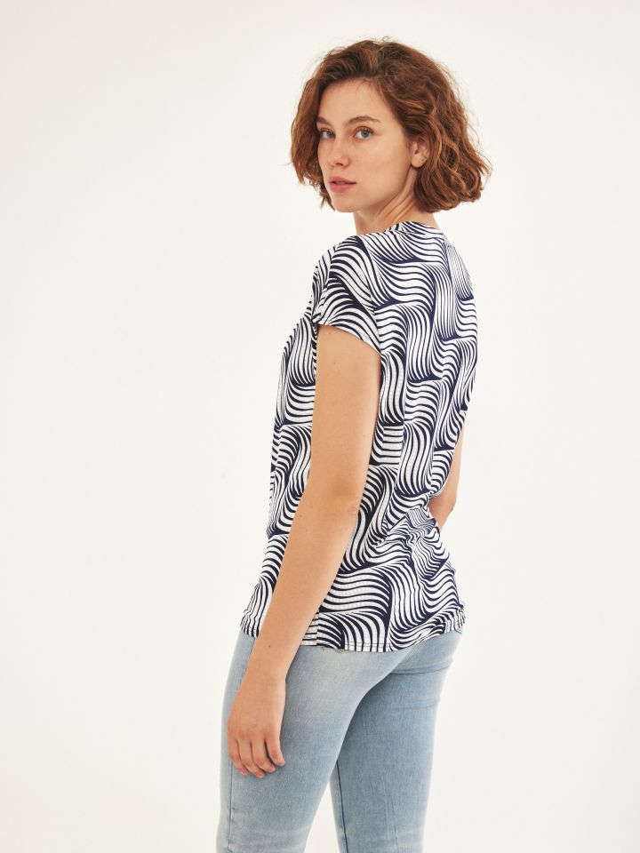 חולצה דפוס אבזם קשירה בצבע כחול/לבן