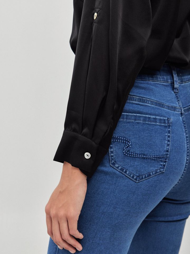 חולצה סטן PROMO LINOR בצבע שחור