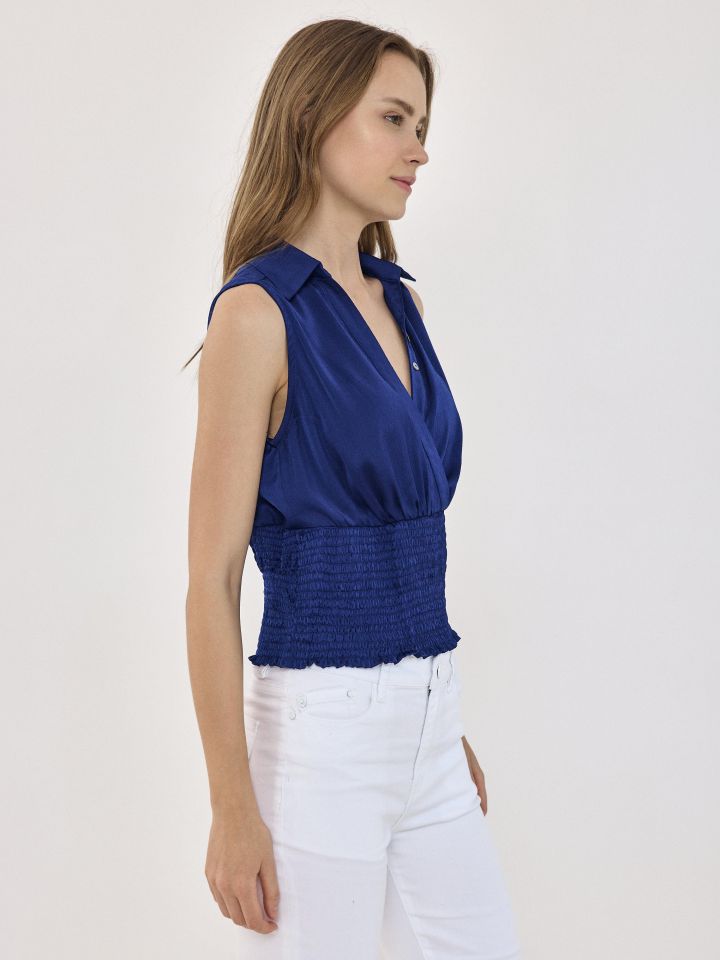 חולצה צוארון שינה לא שרוול בצבע נייבי