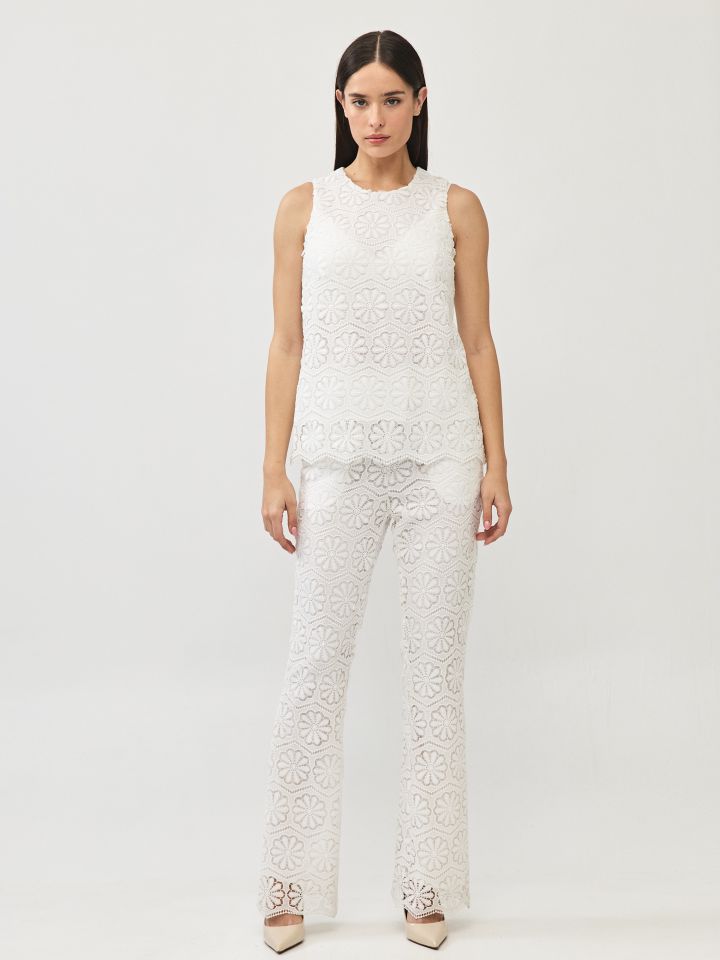 חולצה קרושה בצבע אופוויט