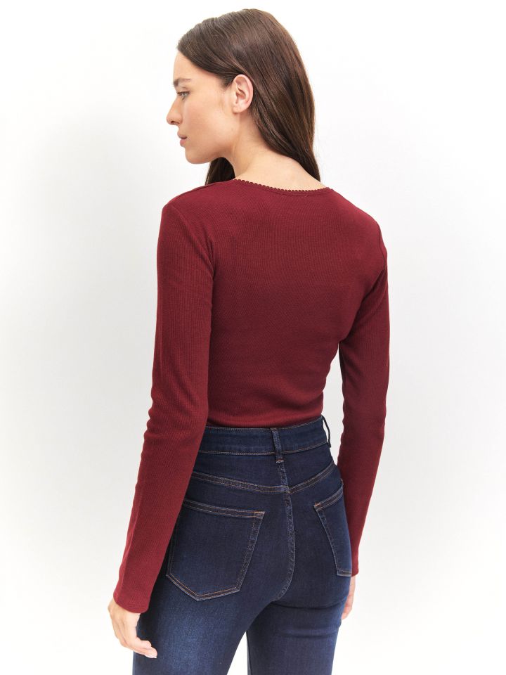 חולצה ריב פתח ברובע PROMO בצבע בורדו