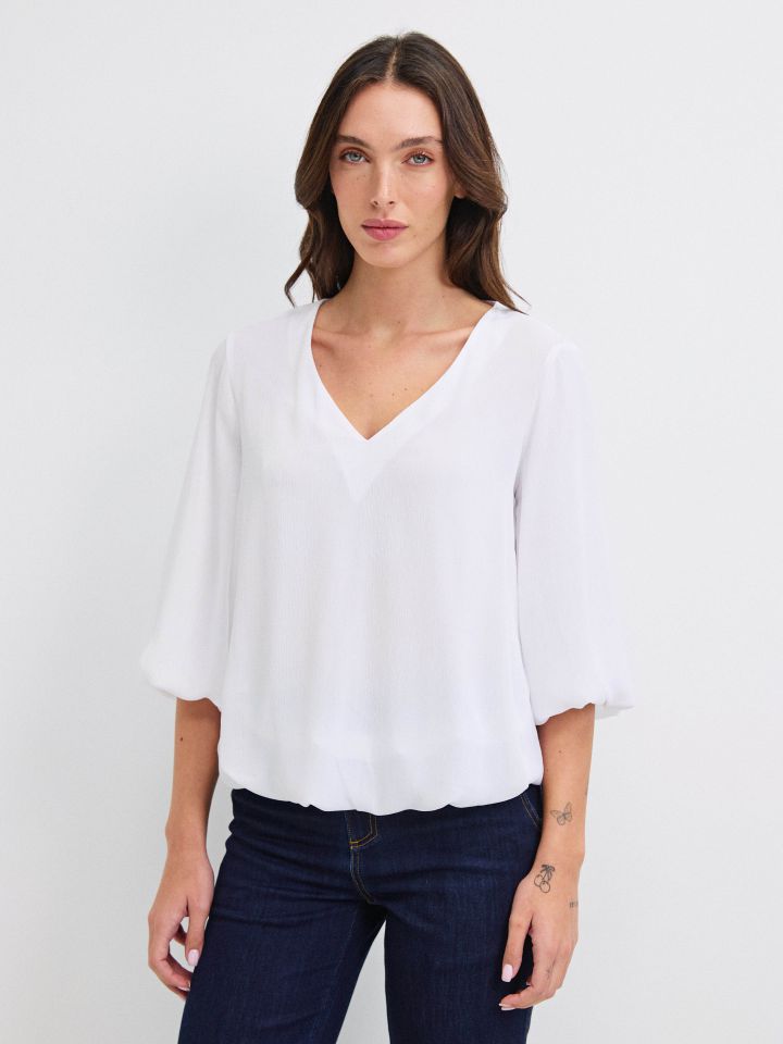 חולצה V בלון PROMO בצבע לבן