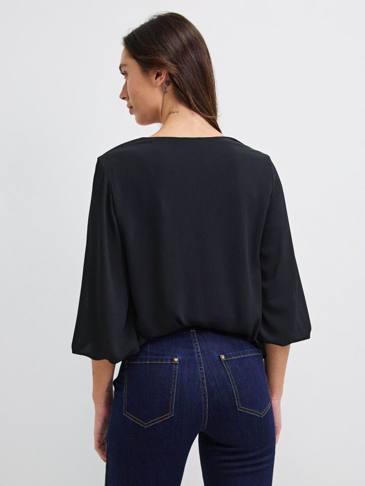 חולצה V בלון PROMO בצבע שחור