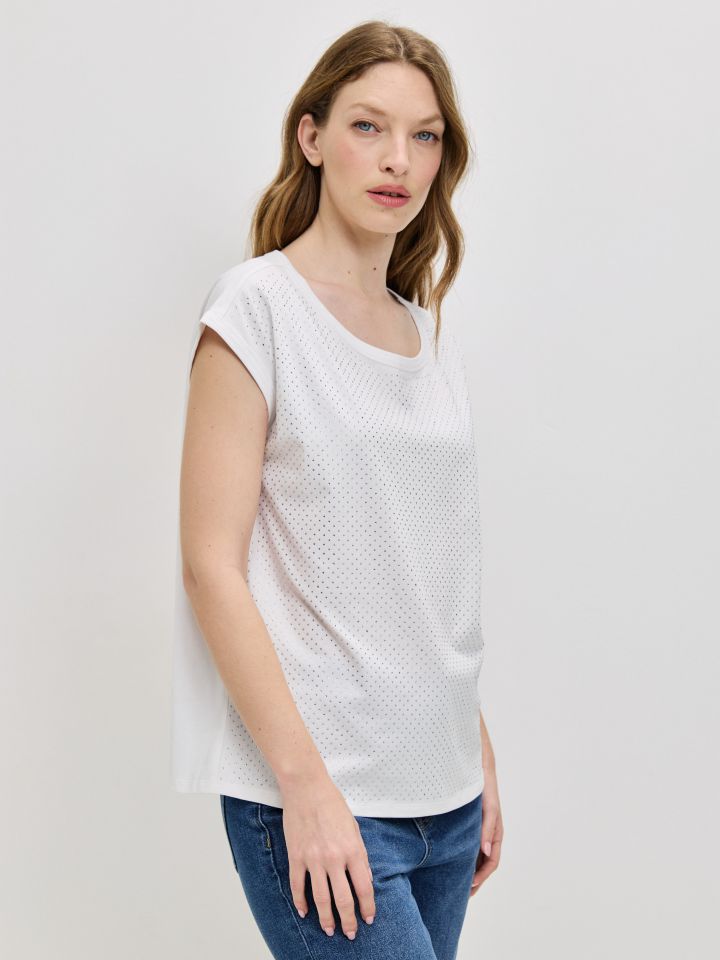 חולצה פרונט דמוי יהלומים בצבע לבן