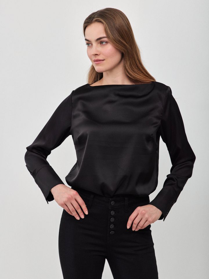 חולצה סטן שרוול ארוך בצבע שחור