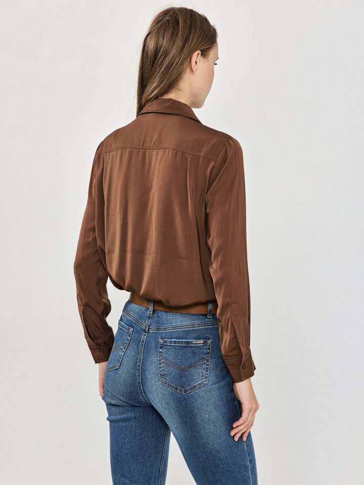 חולצה צוארון כיסים PROMO בצבע חום בינוני