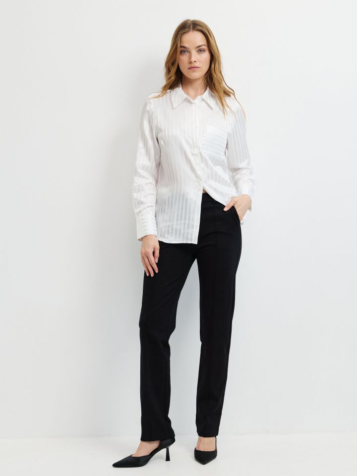 חולצה פסים כיס בצבע אופוויט