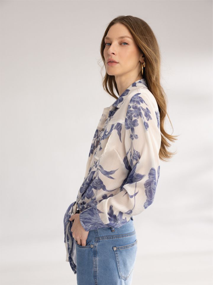 חולצה דפוס קשירה כיסים בצבע לבן /כחול