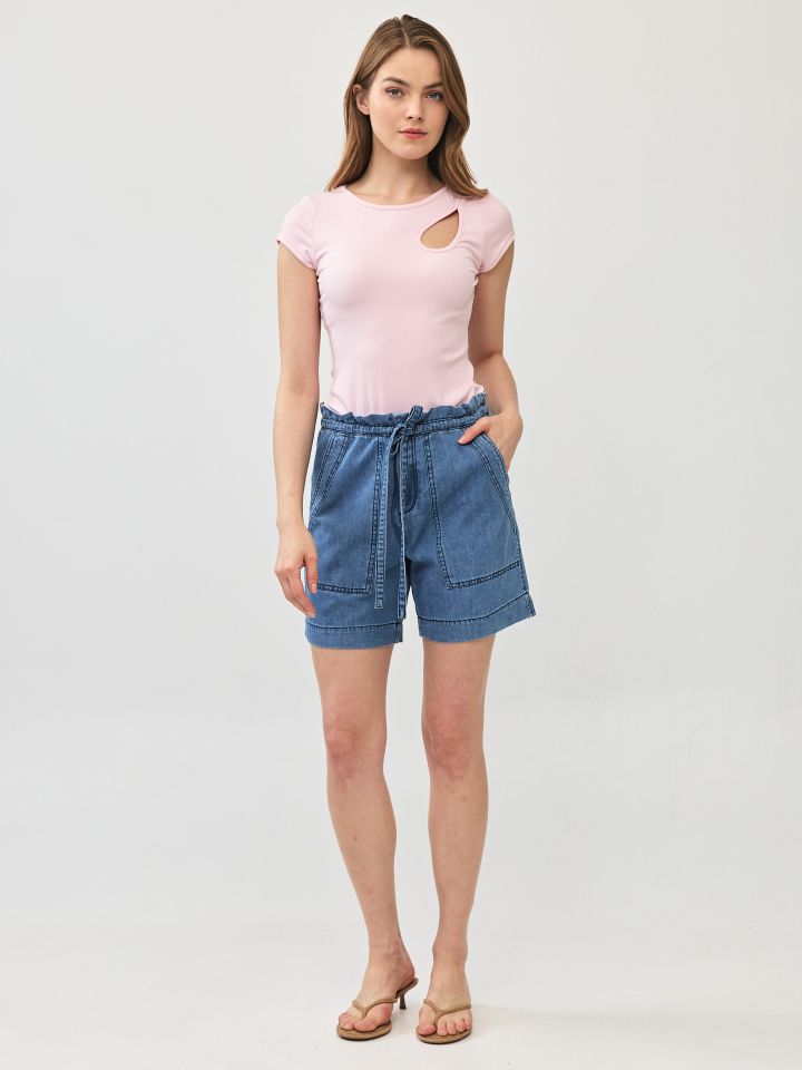 חולצה פתח אסימטרי PROMO בצבע ורוד