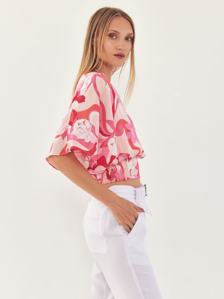 חולצה V עטלף דפוס בצבע פוקסיה