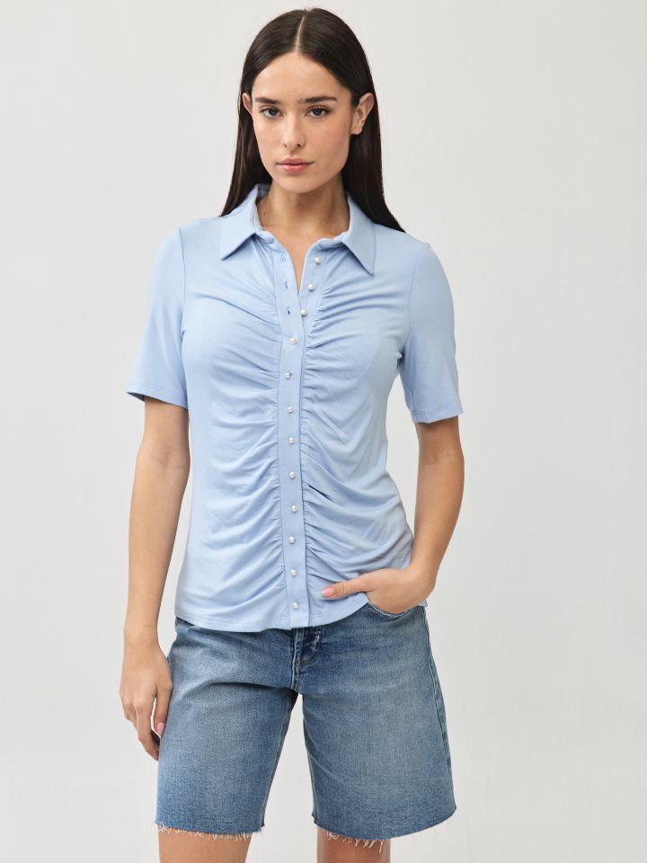 חולצה צוארון דמוי פנינים בצבע תכלת