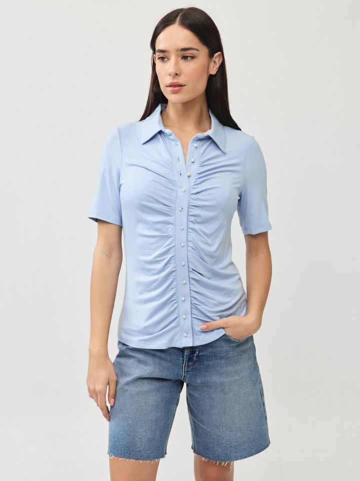 חולצה צוארון דמוי פנינים בצבע תכלת