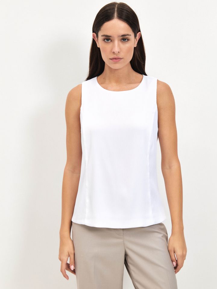 חולצה סטן מקומט בצבע לבן