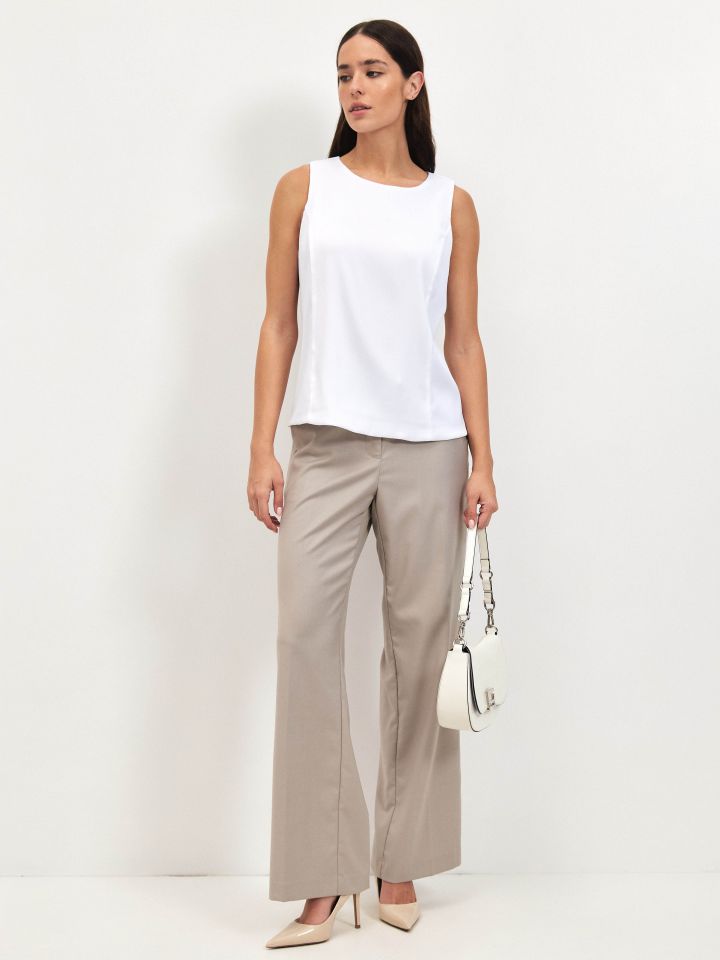 חולצה סטן מקומט בצבע לבן