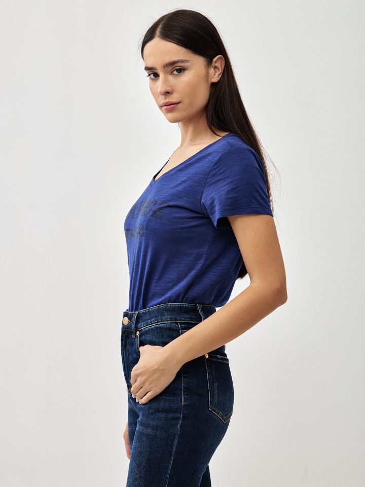 חולצה VOICE PROMO V בצבע כחול אינדיגו