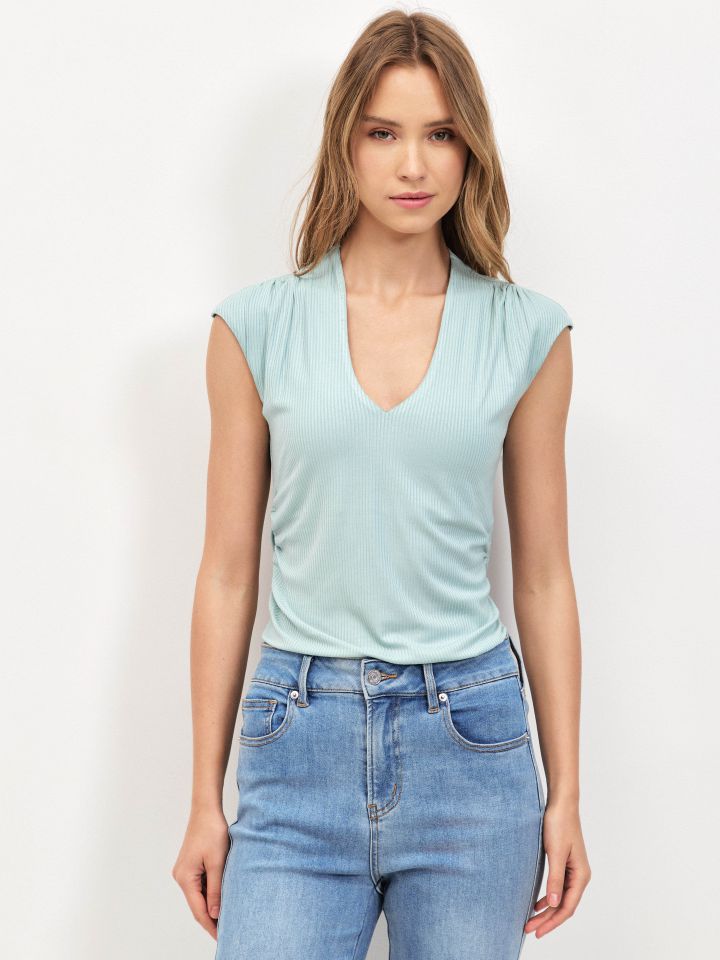 חולצה ריב  MIAMI PROMO בצבע ירוק בהיר