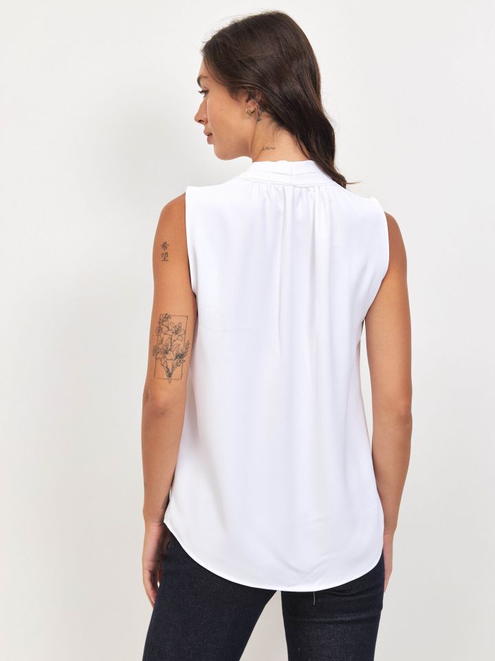 חולצה PROMO V בצבע לבן