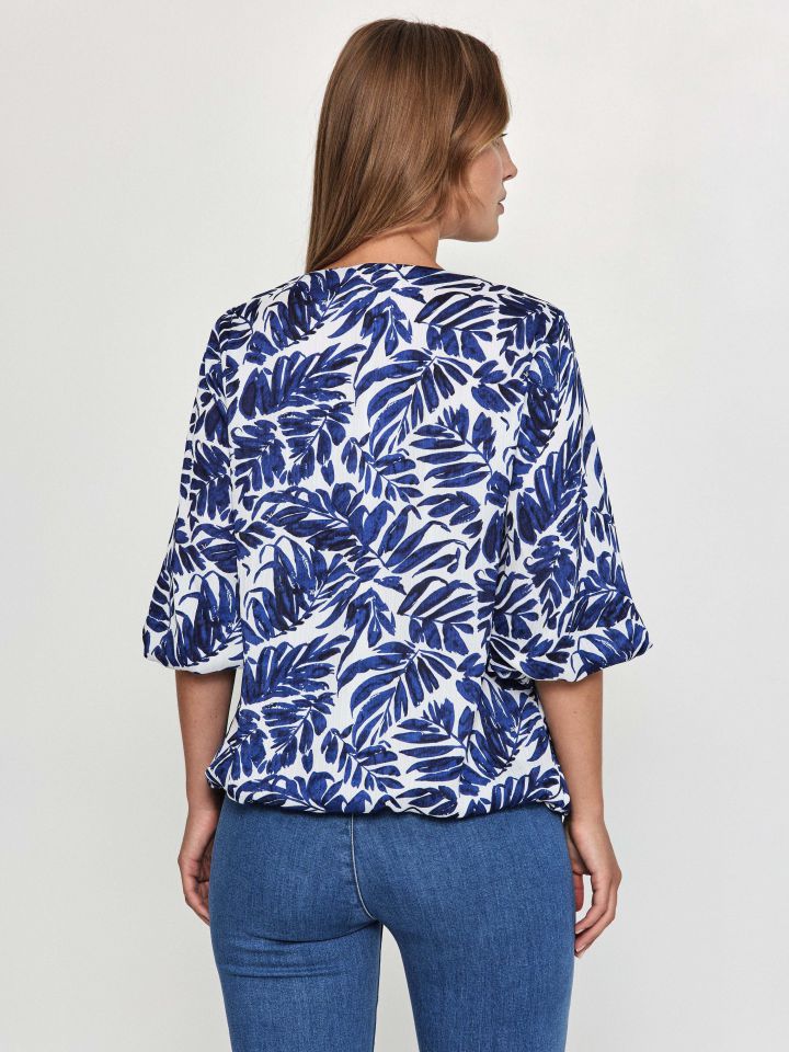 חולצה V שרוול בלון דפוס בצבע נייבי