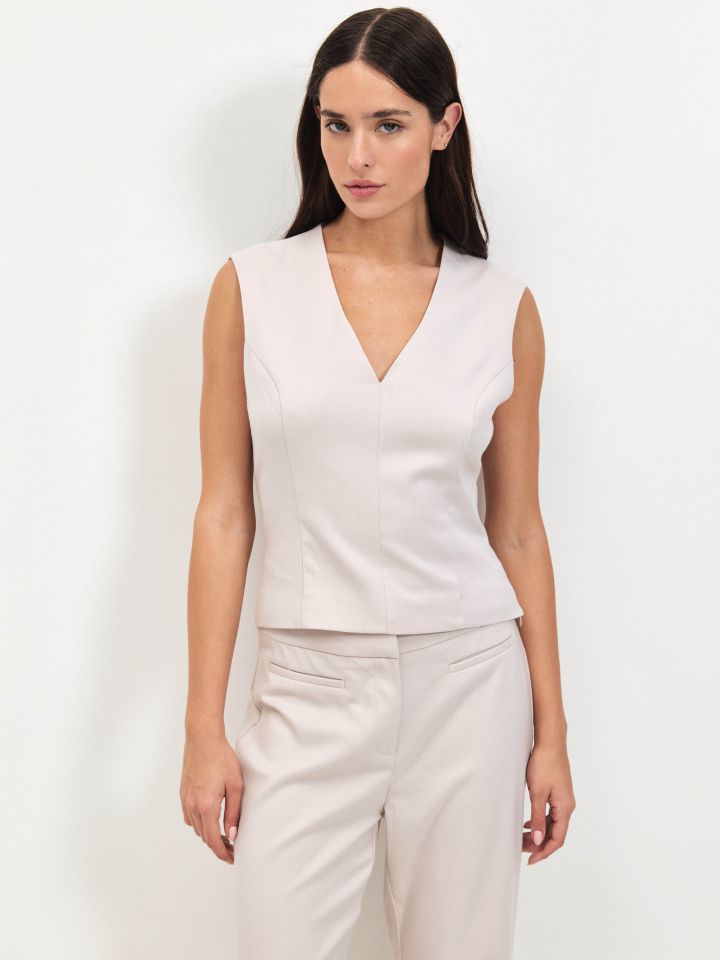 חולצה LIA V בצבע בייז’