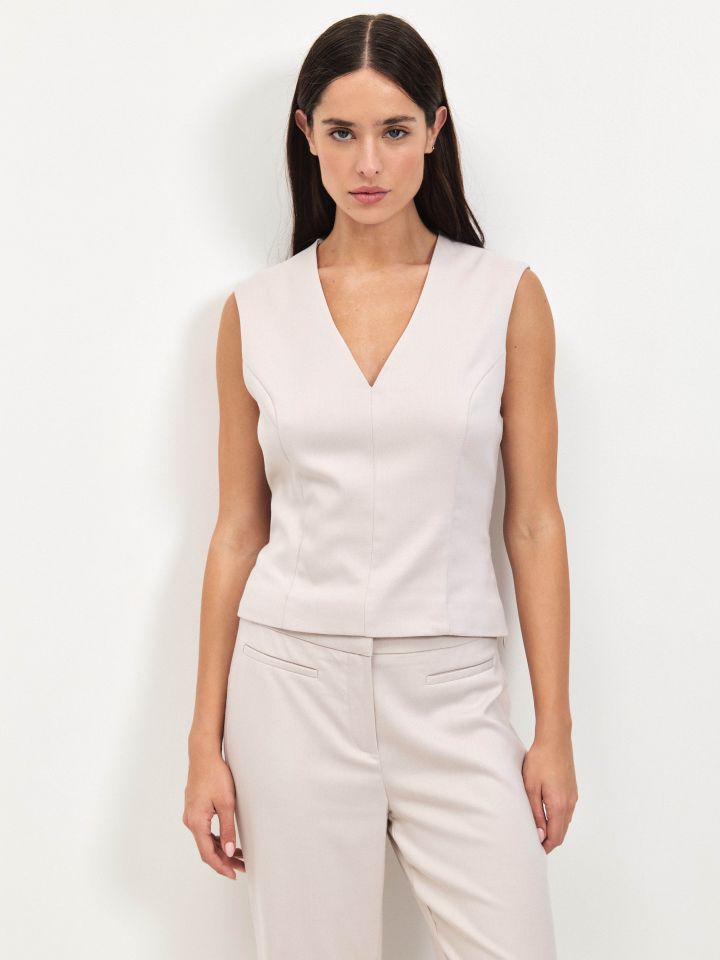 חולצה LIA V בצבע בייז’