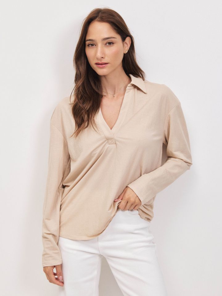 חולצה צוארון PROMO בצבע בייז’