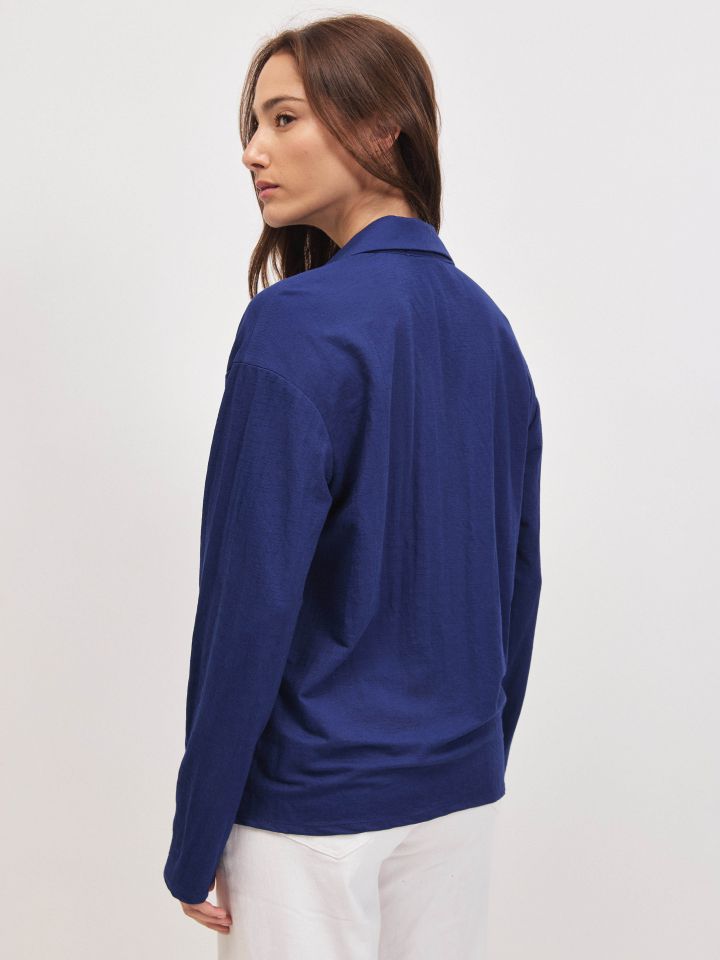 חולצה צוארון PROMO בצבע נייבי