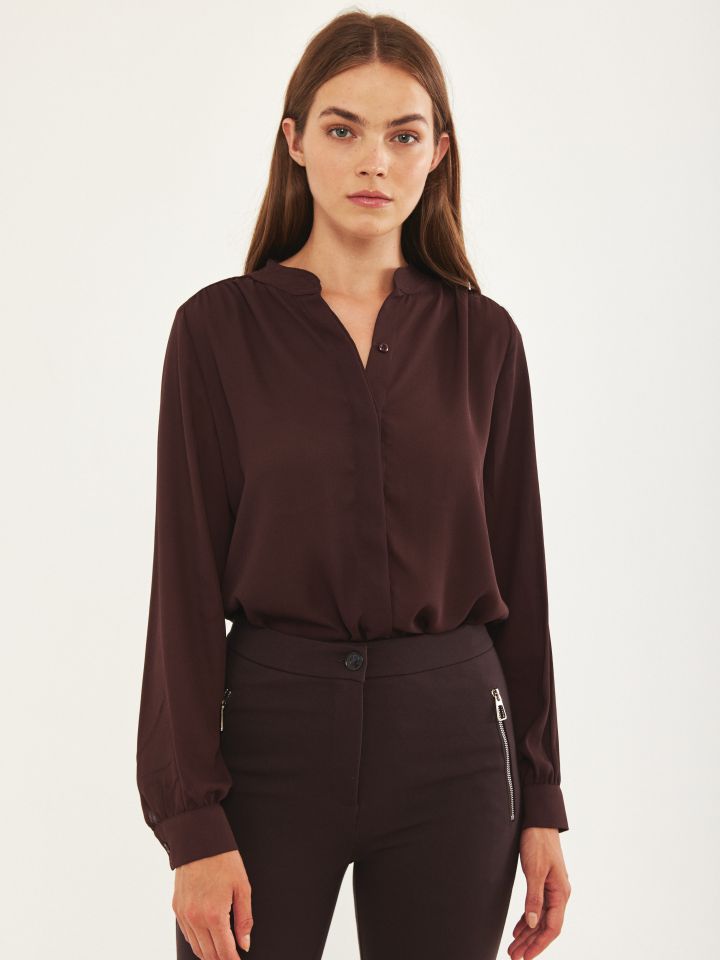 חולצה צוארון סיני בצבע חום