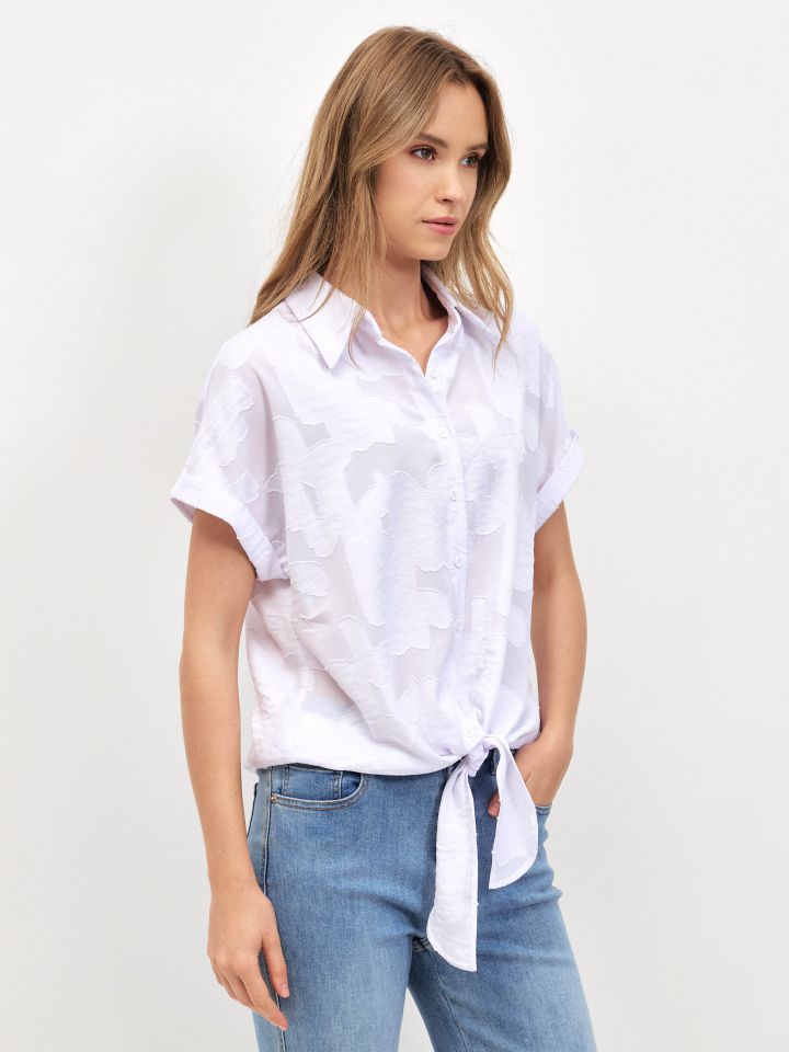 חולצה מכופתרת קשירה  גקארט בצבע לבן