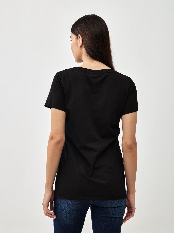 חולצה V נעליים PROMO בצבע שחור