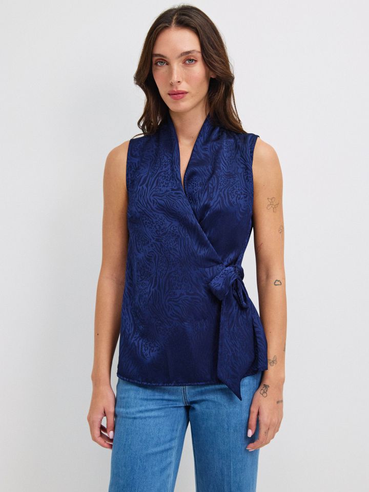 חולצה מעטפה ג’קרט PROMO בצבע נייבי