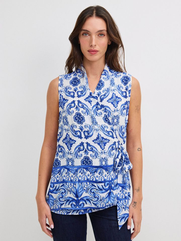 חולצה מעטפה דפוס PROMO בצבע כחול/לבן