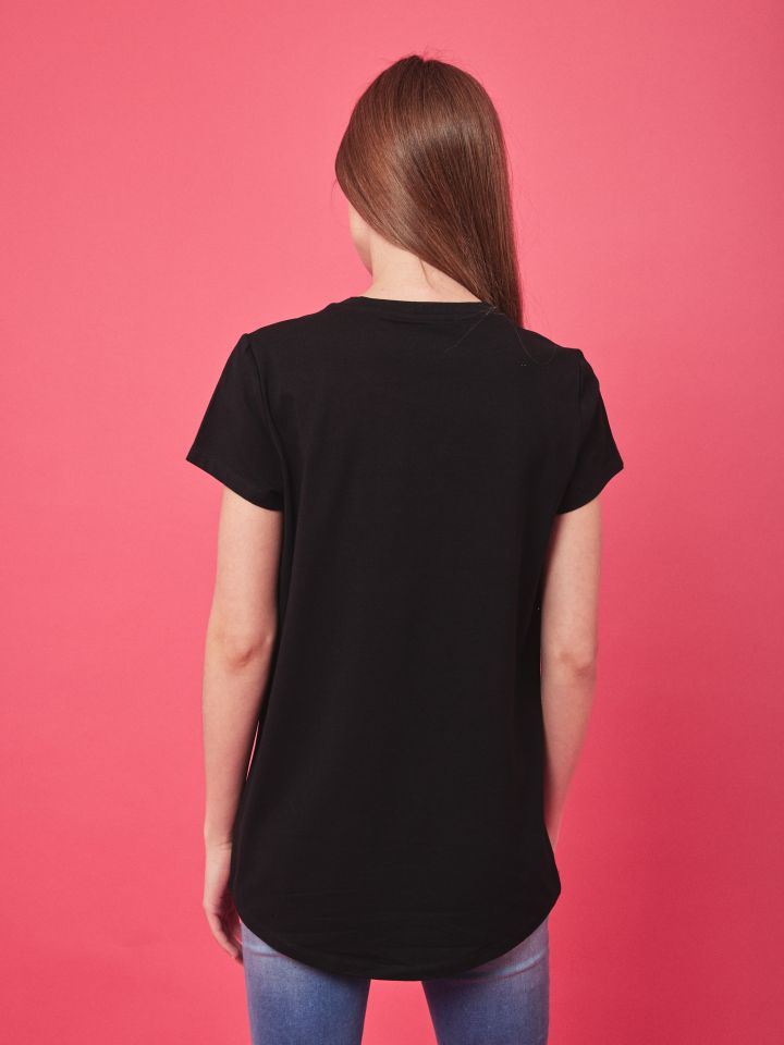 חולצה עגיל יהלומים בצבע שחור