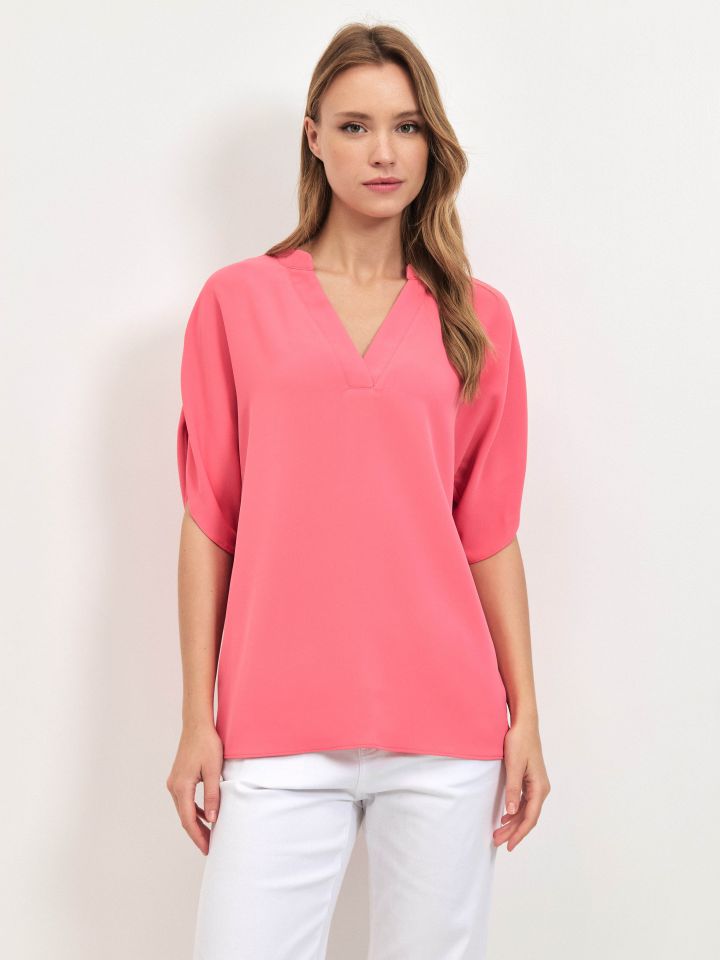חולצה V NATALY בצבע ורוד