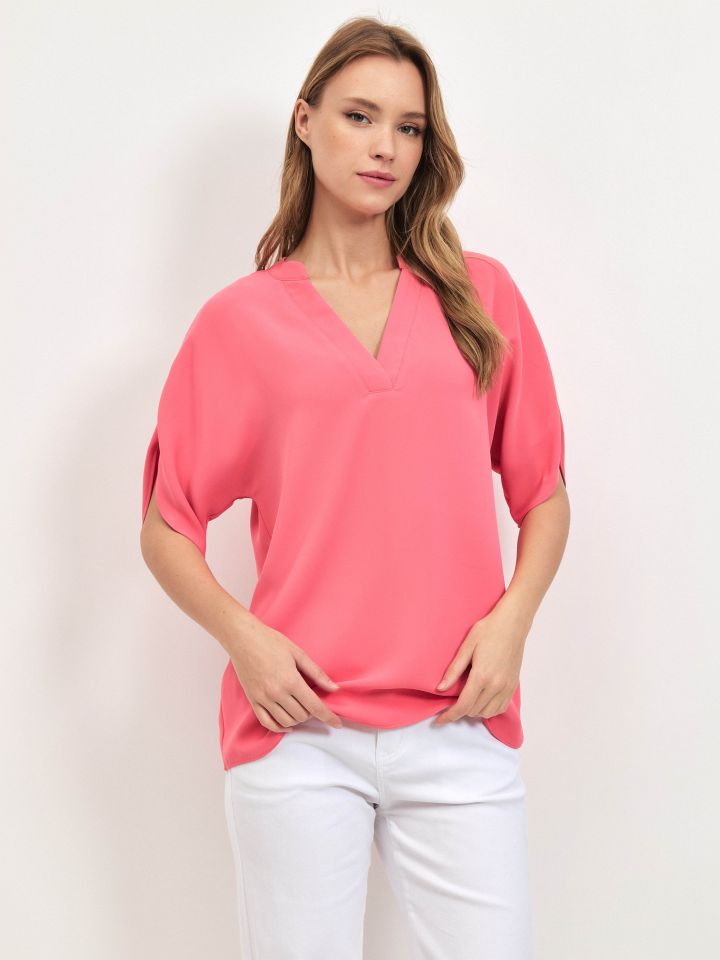 חולצה V NATALY בצבע ורוד