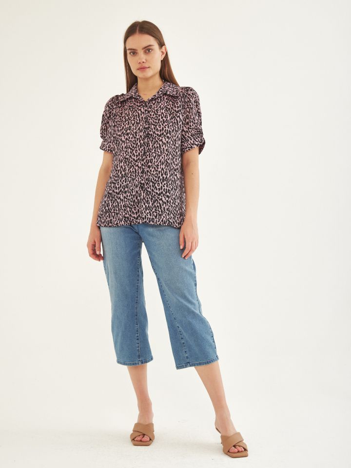 חולצה צוארון דפוס בצבע ורוד עתיק